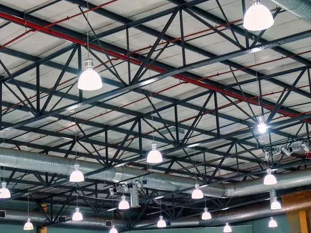 Pendant lighting in a commercial hall