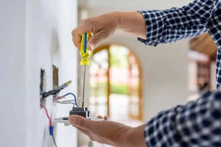 Installing a wall socket